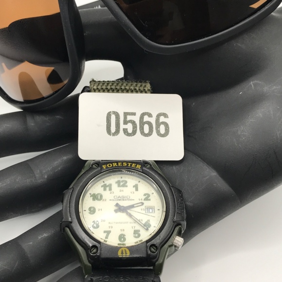 Outdoor Adventure Lot Casio Forester & Reks Sunglasses Wrap Around New Battery - Picture 12 of 12